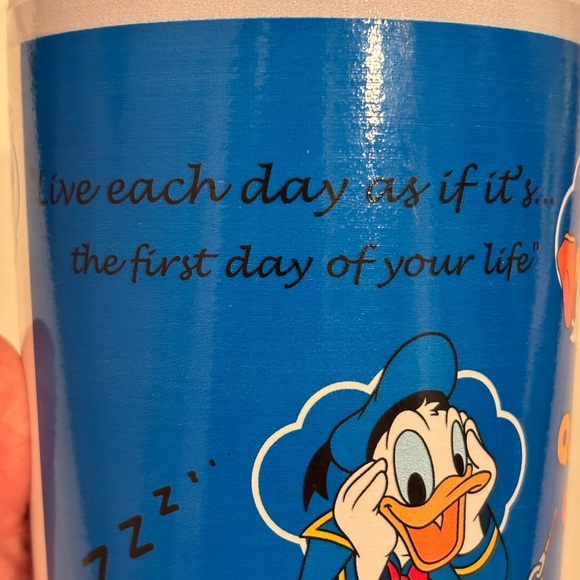 Donald duck travel tumbler “ Live each day” message new - Picture 10 of 10